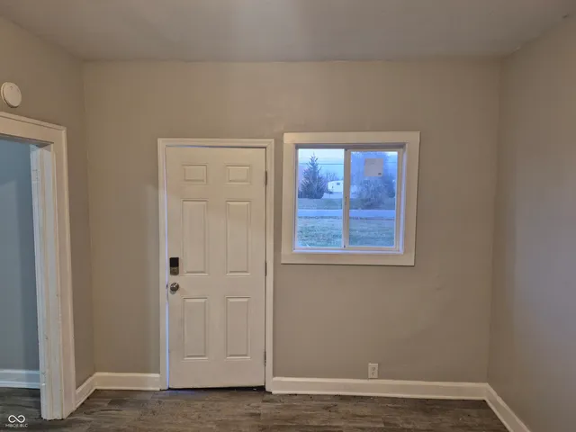 $750 | 1540 Unit B N Grant Avenue, Indianapolis, IN 46201