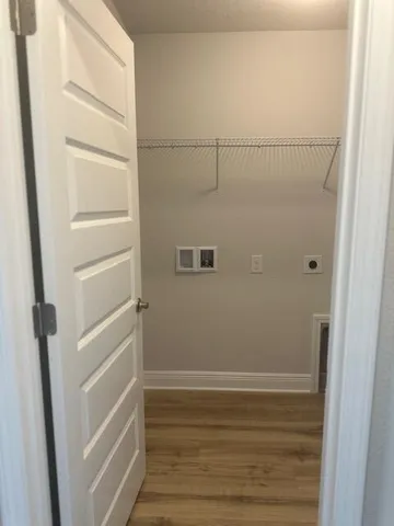 a view of walk in closet