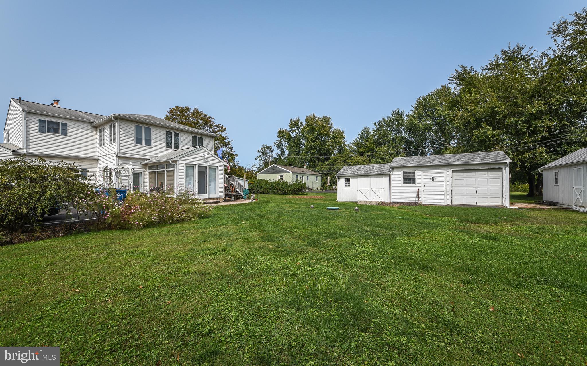 2615 Windy Bush Road Newtown, PA 18940 - Photo 21 of 22 Exterior Back