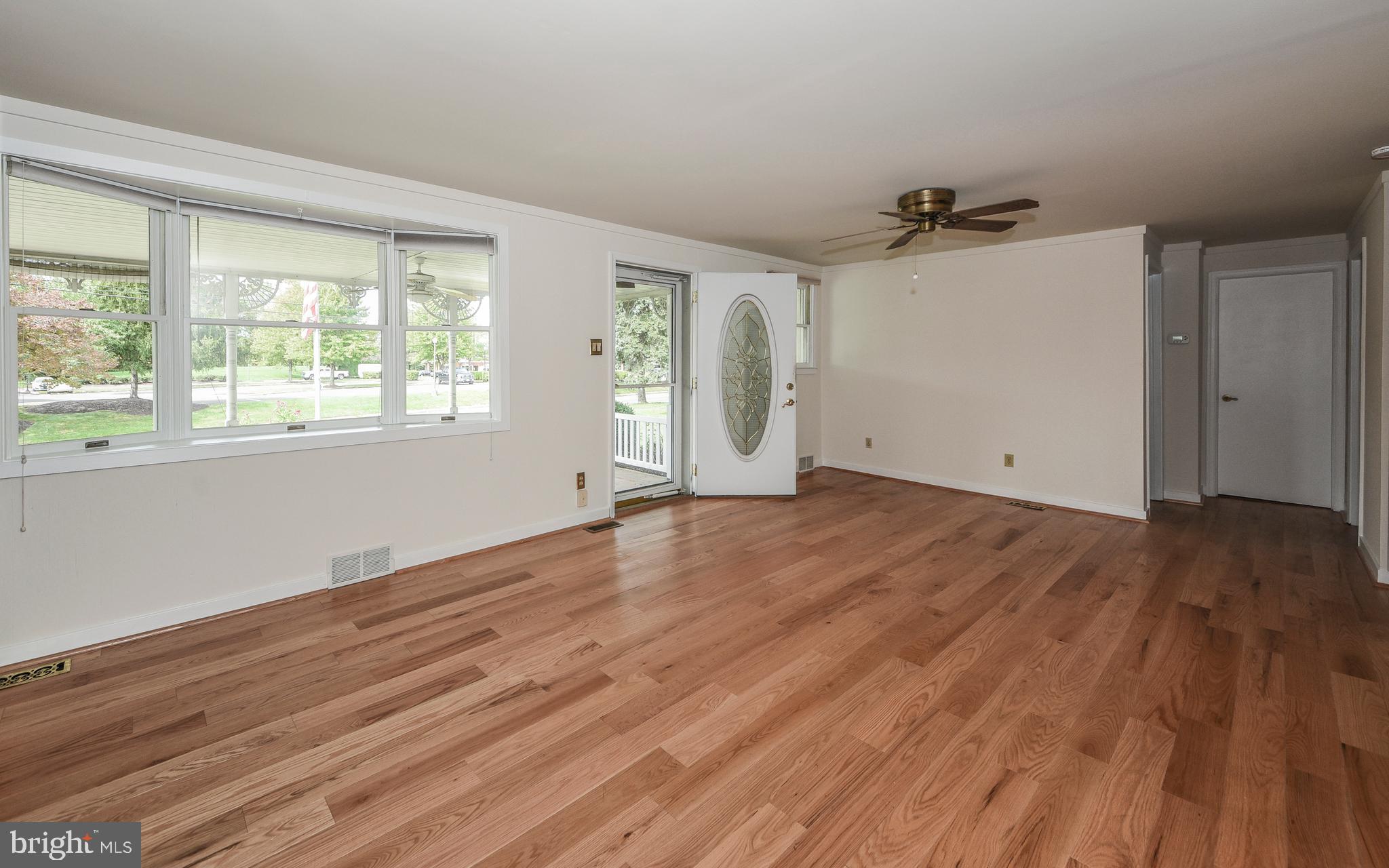 2615 Windy Bush Road Newtown, PA 18940 - Photo 7 of 22 Main Unit Living Room