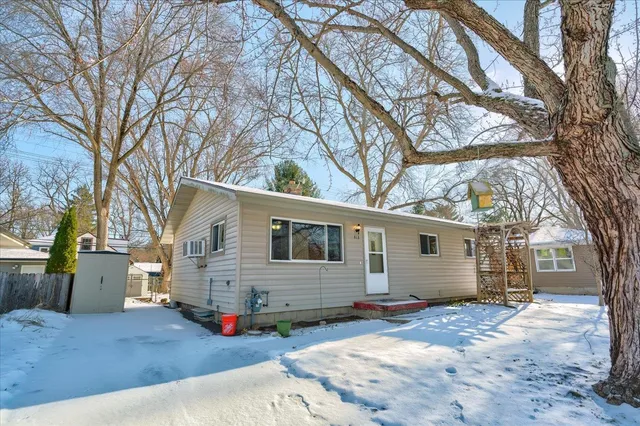 $410,000 | 413 North Rosa Road, Madison, WI 53705