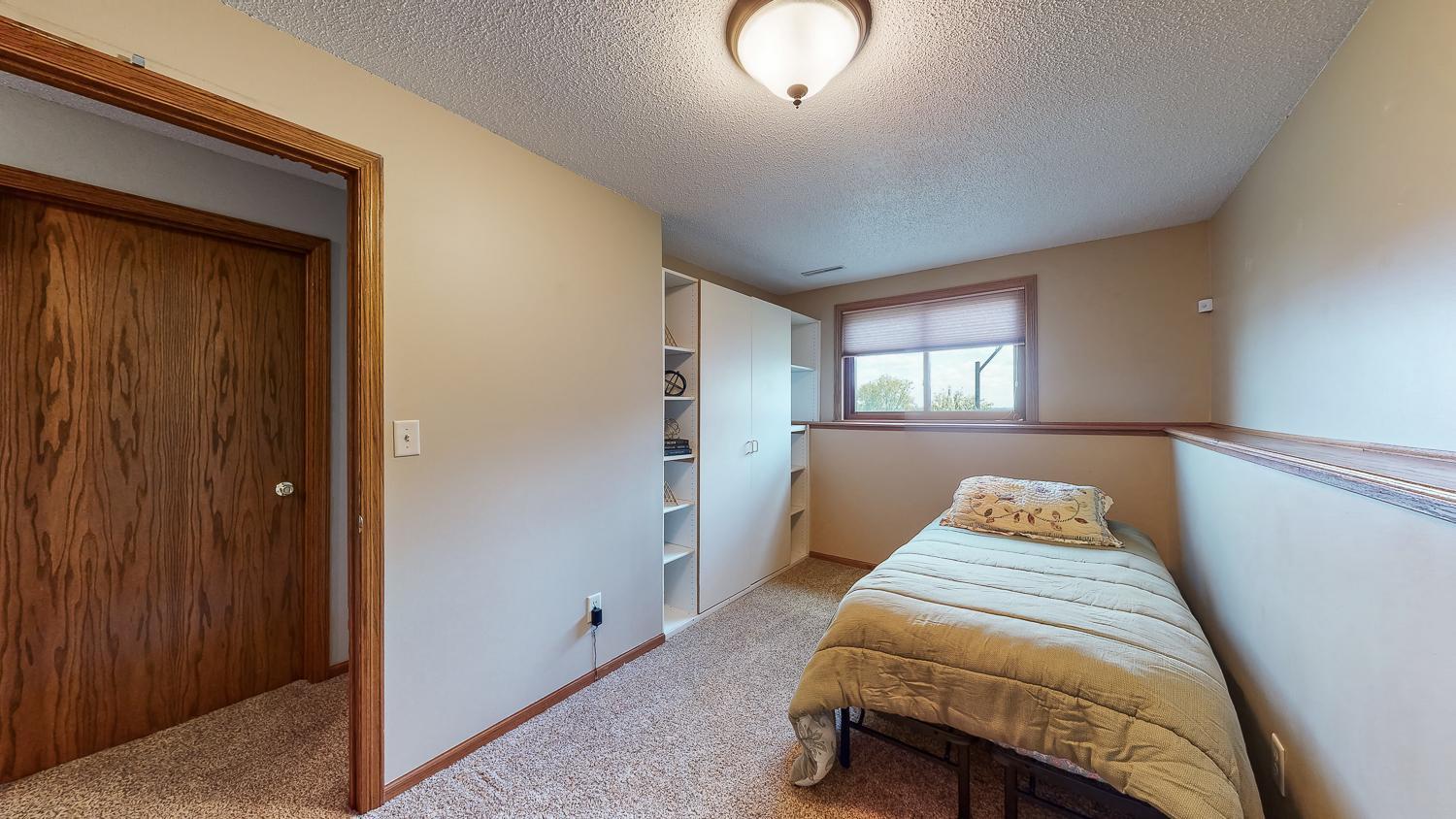 813 39th Street Southwest Rochester, MN 55902 - Photo 22 of 26