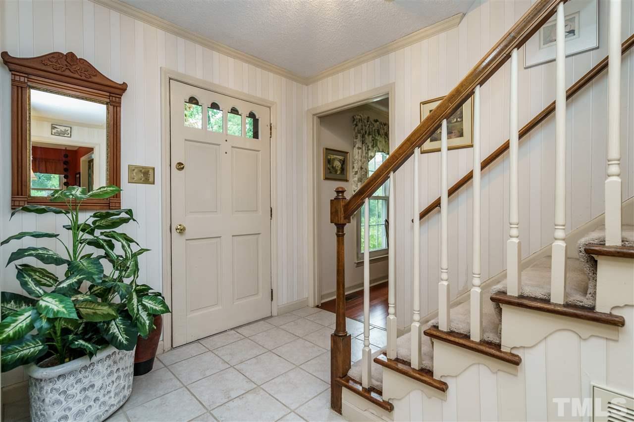809 Purdue Street Raleigh, NC 27609 - Photo 3 of 26