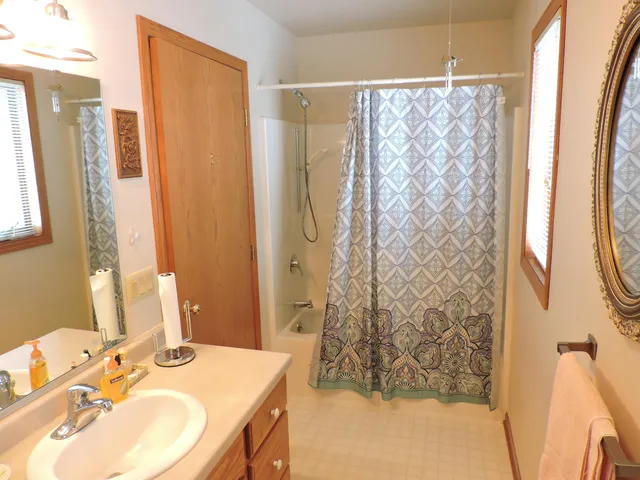 $284,900 | 1515 Raveen Street, Fort Atkinson, WI 53538