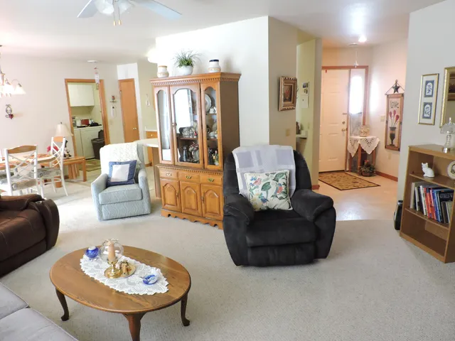 $284,900 | 1515 Raveen Street, Fort Atkinson, WI 53538