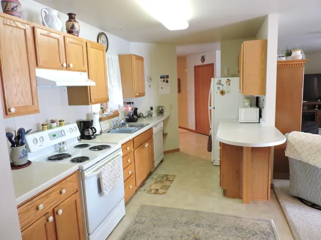 $284,900 | 1515 Raveen Street, Fort Atkinson, WI 53538