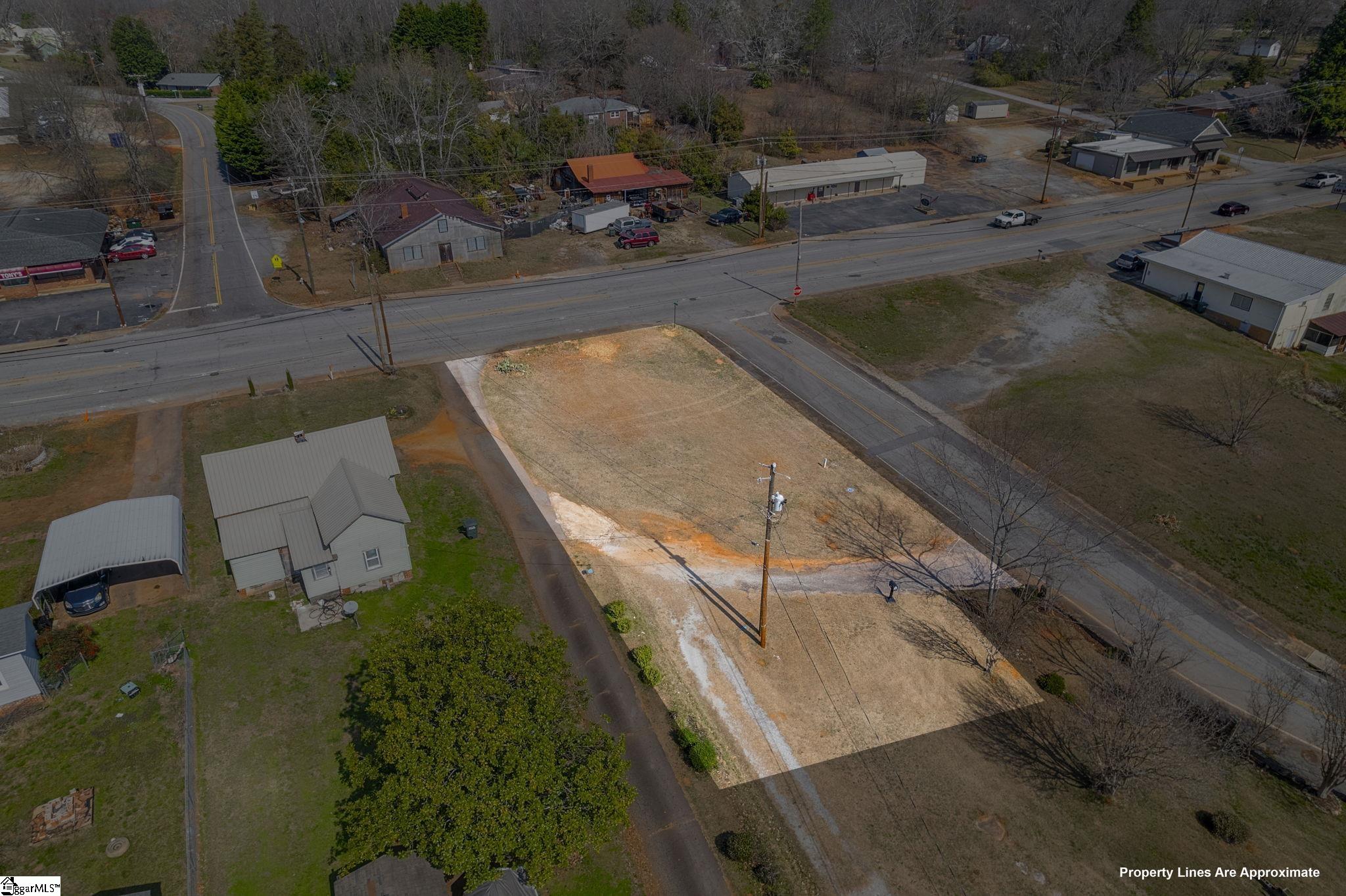 599 West Main Street Pickens, SC 29671 - Photo 11 of 17
