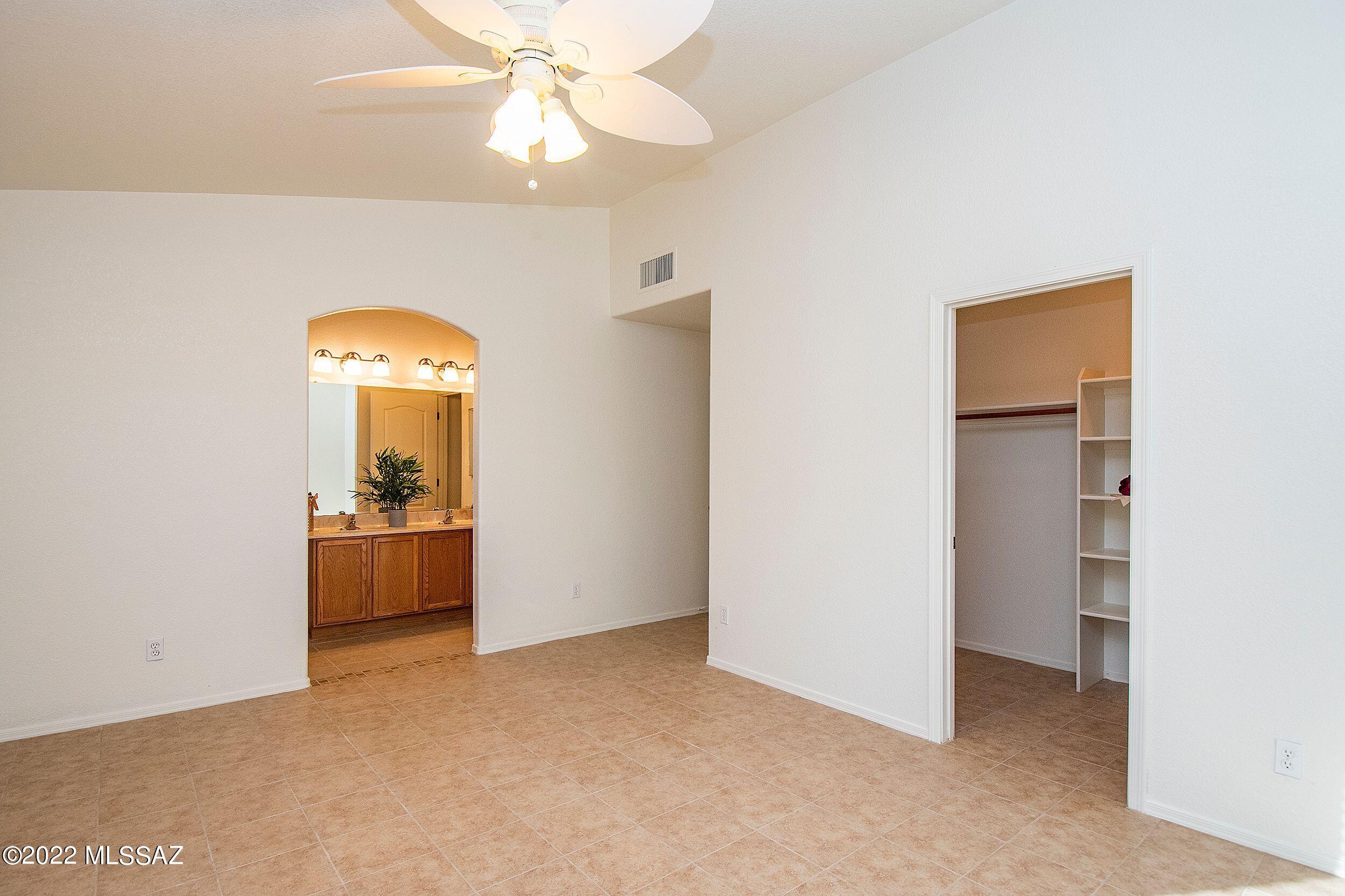3323 South Thunder Chorus Road Tucson, AZ 85713 - Photo 21 of 38