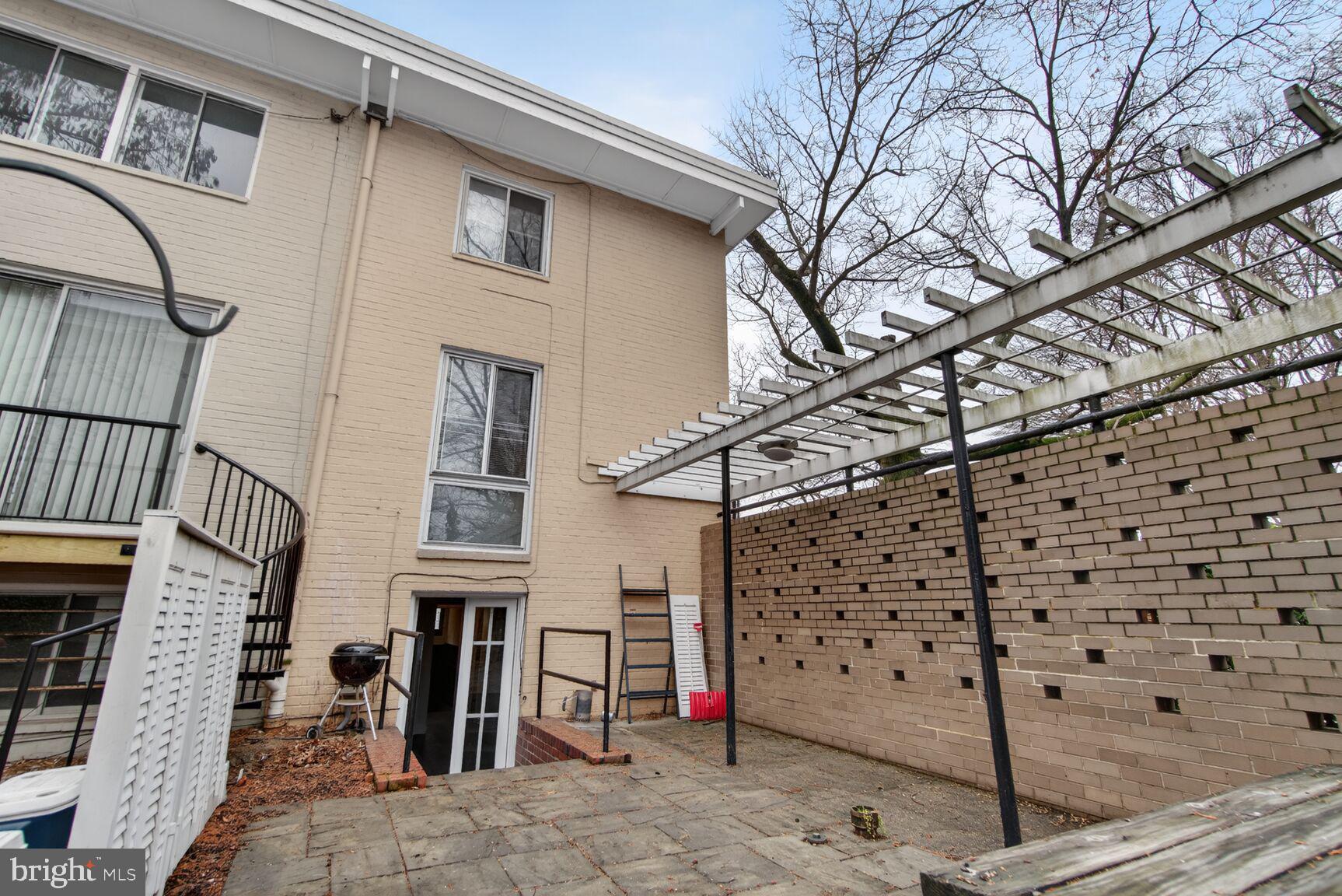 301 I Street Southwest, Unit 108 Washington, DC 20024 - Photo 31 of 66 a view of a house with a street