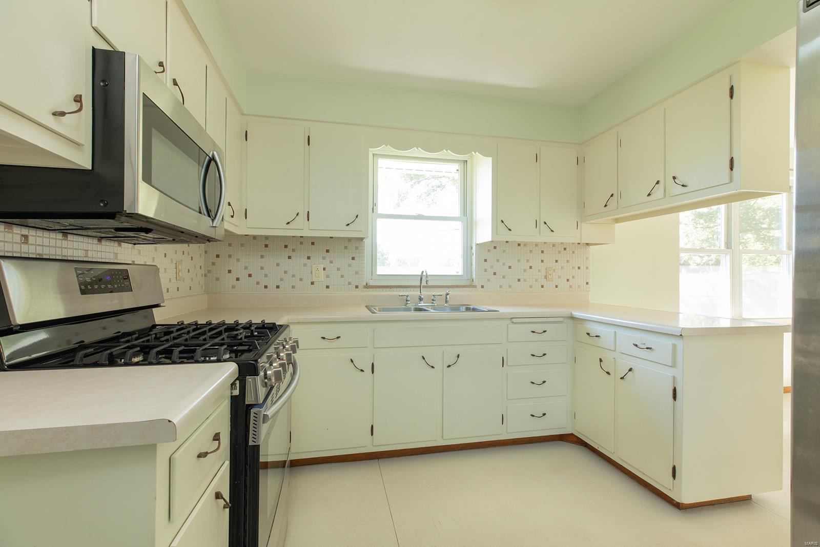 115 Virginia Street Brighton, IL 62012 - Photo 18 of 39 Gallery Image 18