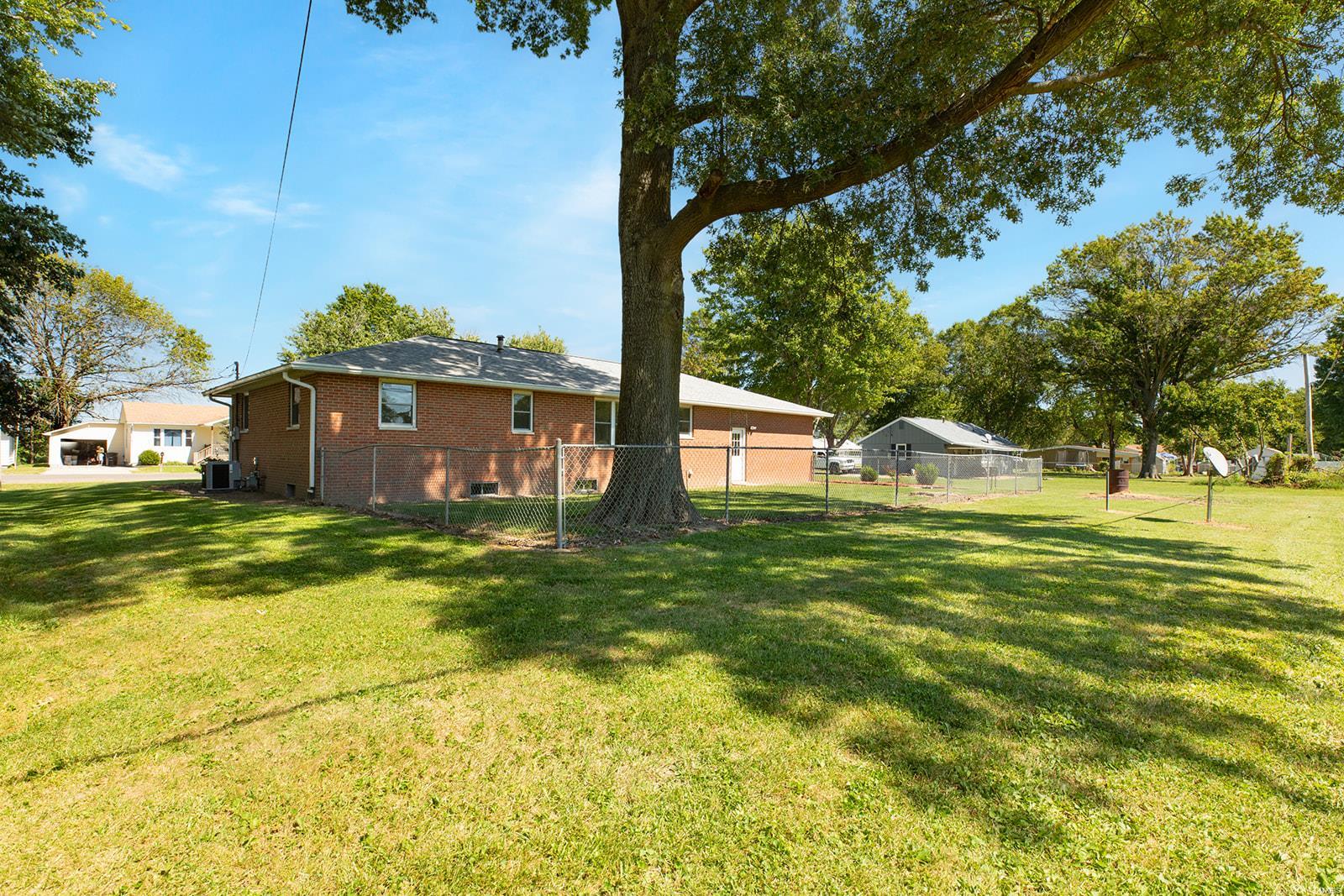 115 Virginia Street Brighton, IL 62012 - Photo 9 of 39 Gallery Image 9