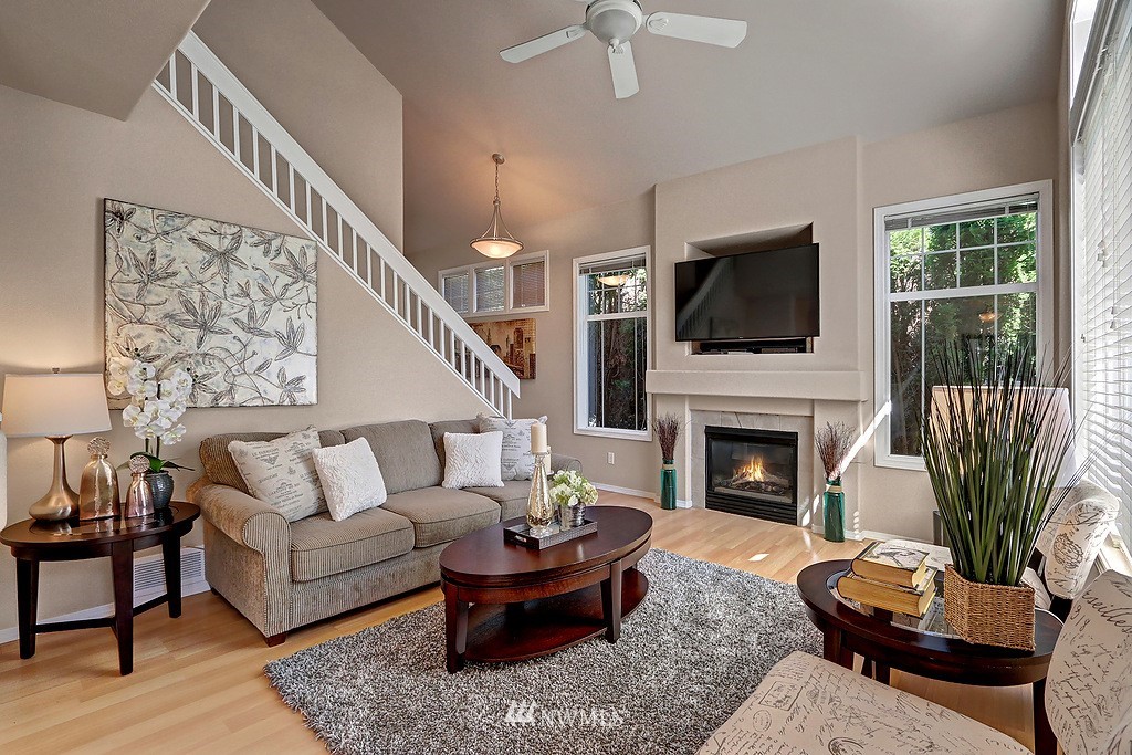 4823 Northeast 5th Street Renton, WA 98059 - Photo 7 of 22