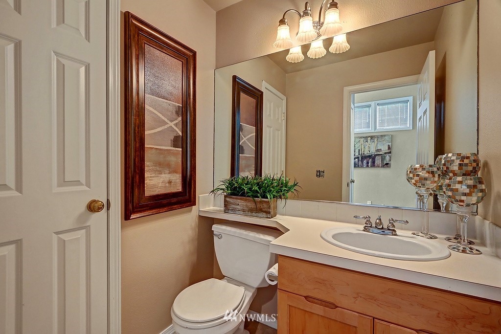 4823 Northeast 5th Street Renton, WA 98059 - Photo 8 of 22