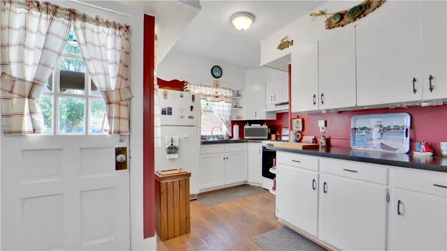 $299,900 | 228 Maple Avenue, Victor, NY 14564