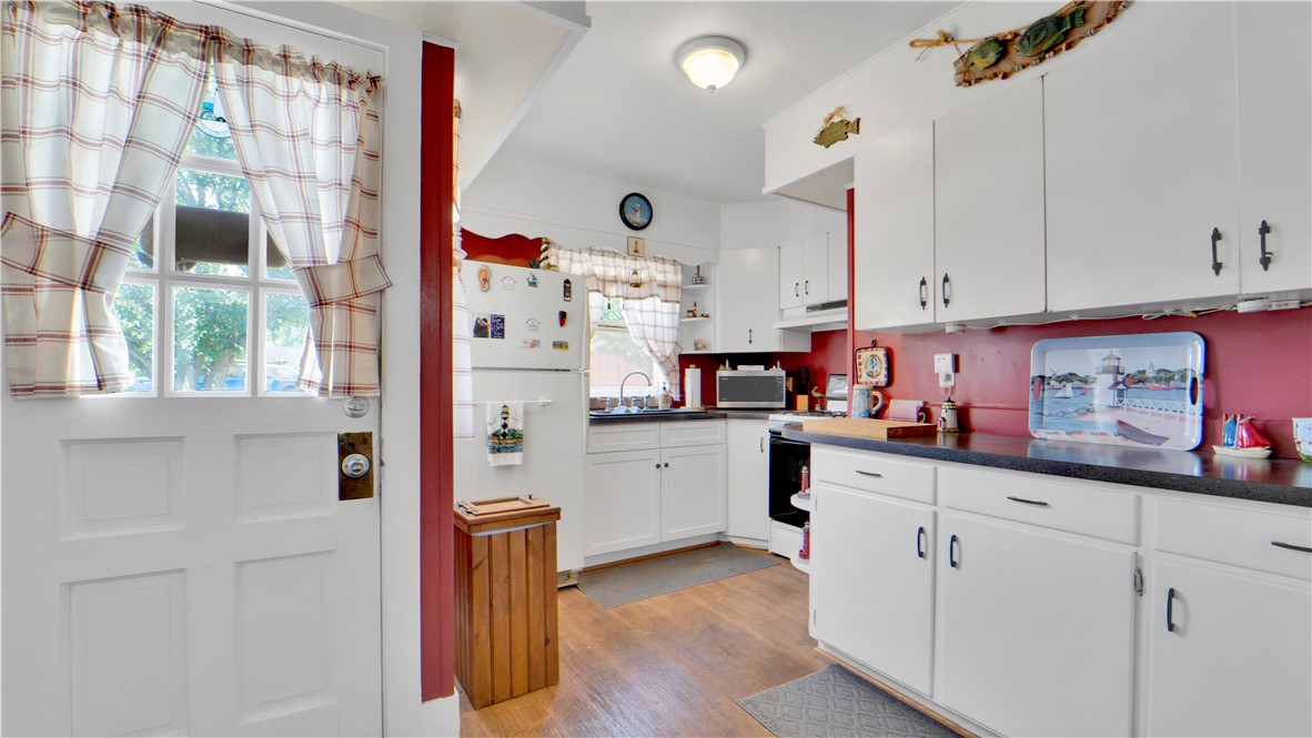 228 Maple Avenue Victor, NY 14564 - Photo 14 of 37 This is the Side Entrance to the lower unit and ki