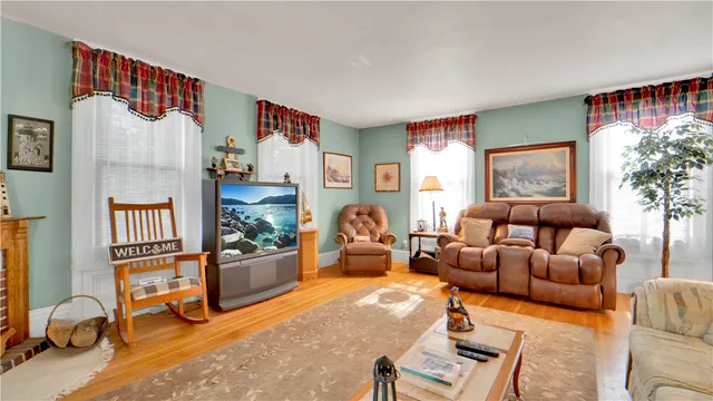 $299,900 | 228 Maple Avenue, Victor, NY 14564