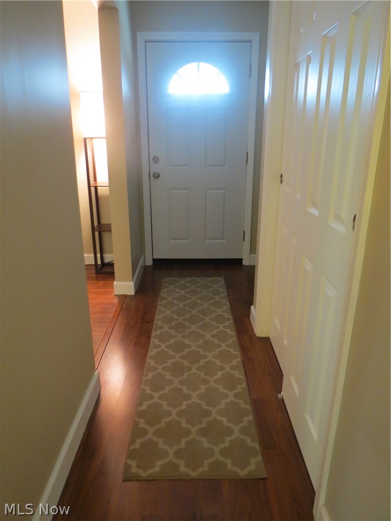 3017 Dentzler Road Parma, OH 44134 - Photo 3 of 21