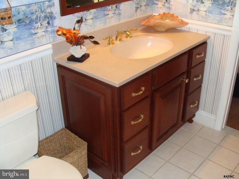 885 Canal Road Manchester, PA 17345 - Photo 21 of 32 Gallery Image 21