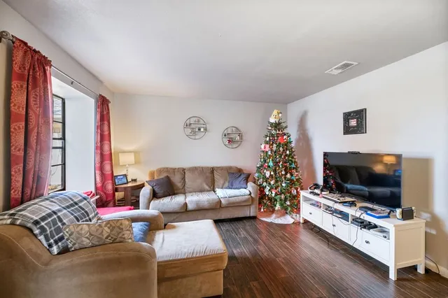 $480,000 | 540 Billie Ruth Lane, Hurst, TX 76053