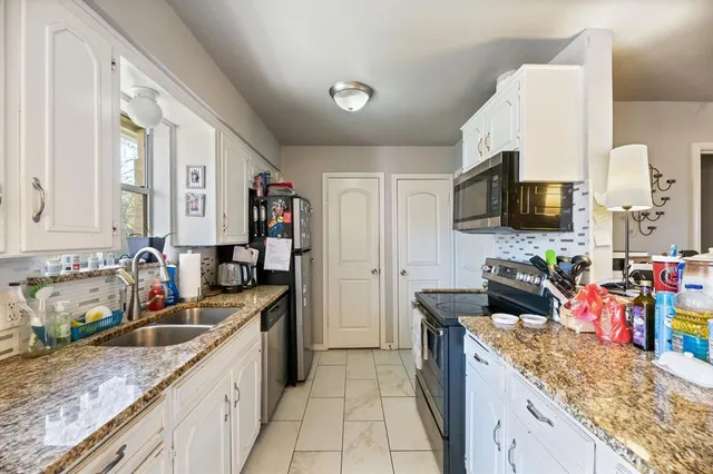 $480,000 | 540 Billie Ruth Lane, Hurst, TX 76053