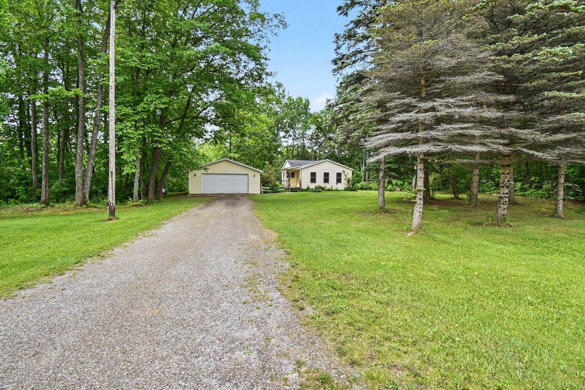 5554 Dease Lake Road Hale, MI 48739 - Photo 6 of 29