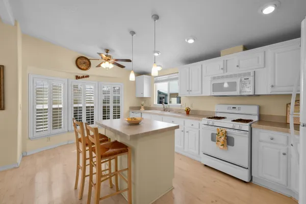 $149,900 | 1306 Via Playa, Cathedral City, CA 92234