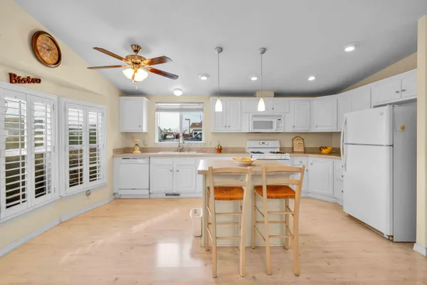 $149,900 | 1306 Via Playa, Cathedral City, CA 92234