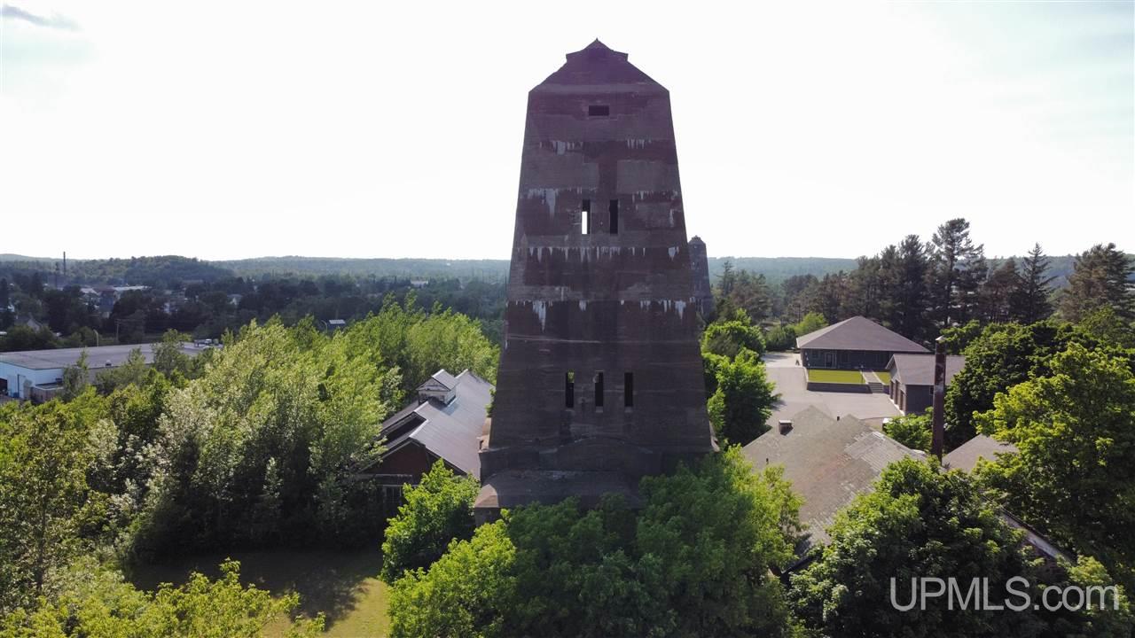 325 West Ridge Street Ishpeming, MI 49849 - Photo 56 of 57