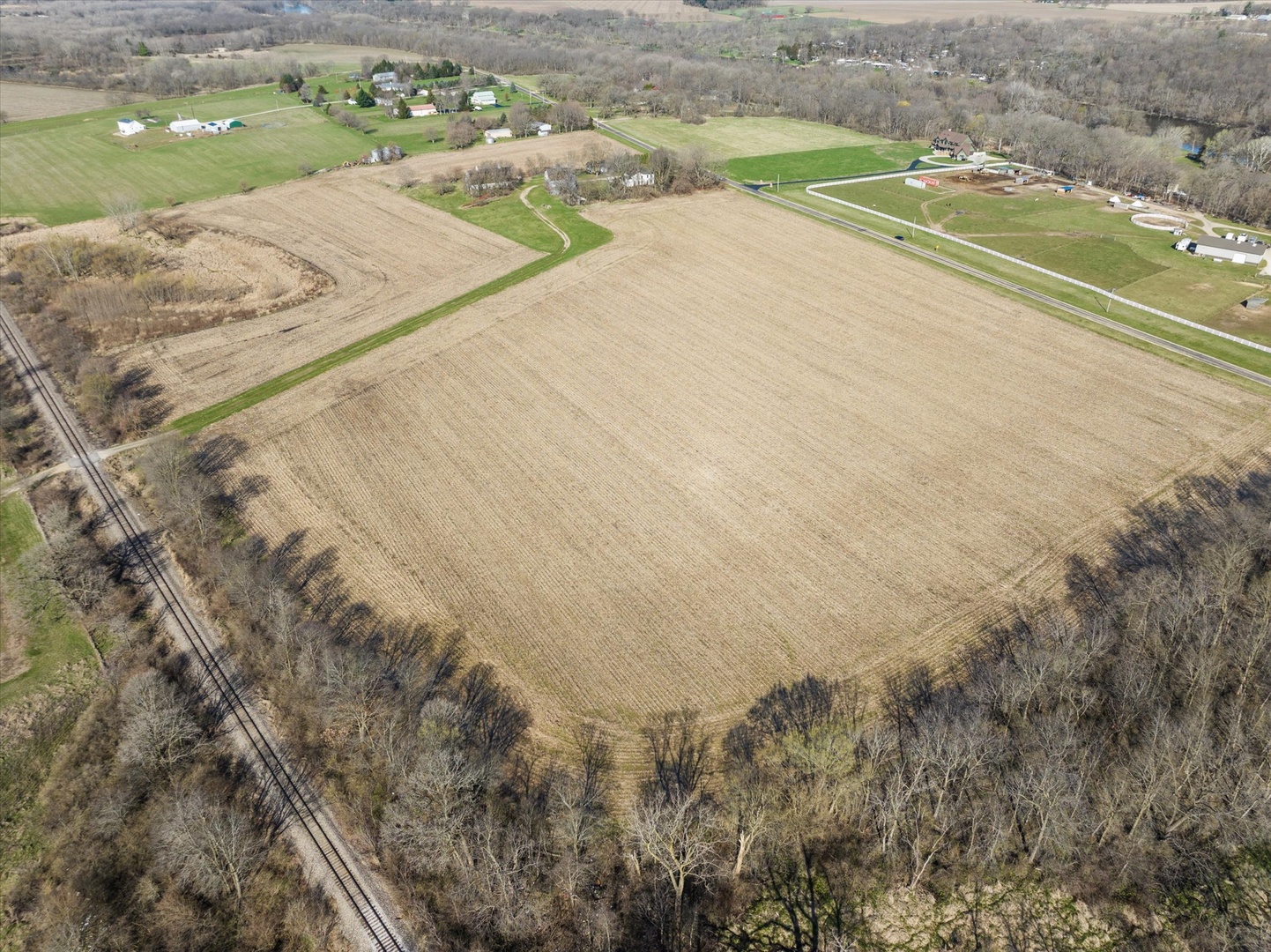 2790 North 4201st Road Sheridan, IL 60551 - Photo 5 of 18 a view of a yard