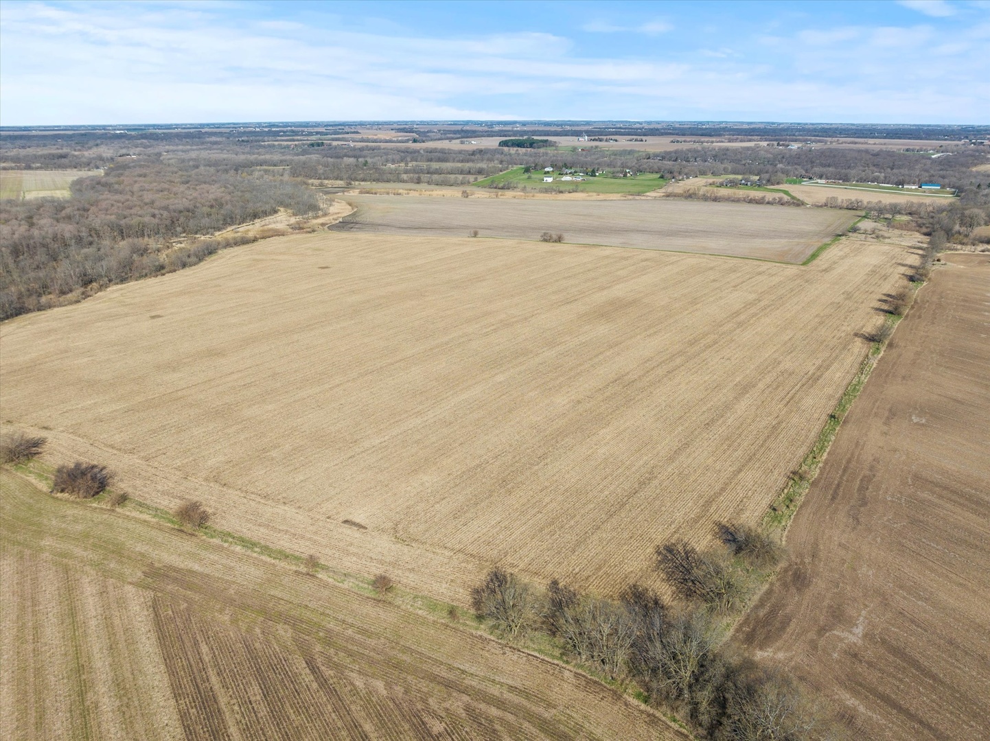 2790 North 4201st Road Sheridan, IL 60551 - Photo 6 of 18 a view of an ocean beach