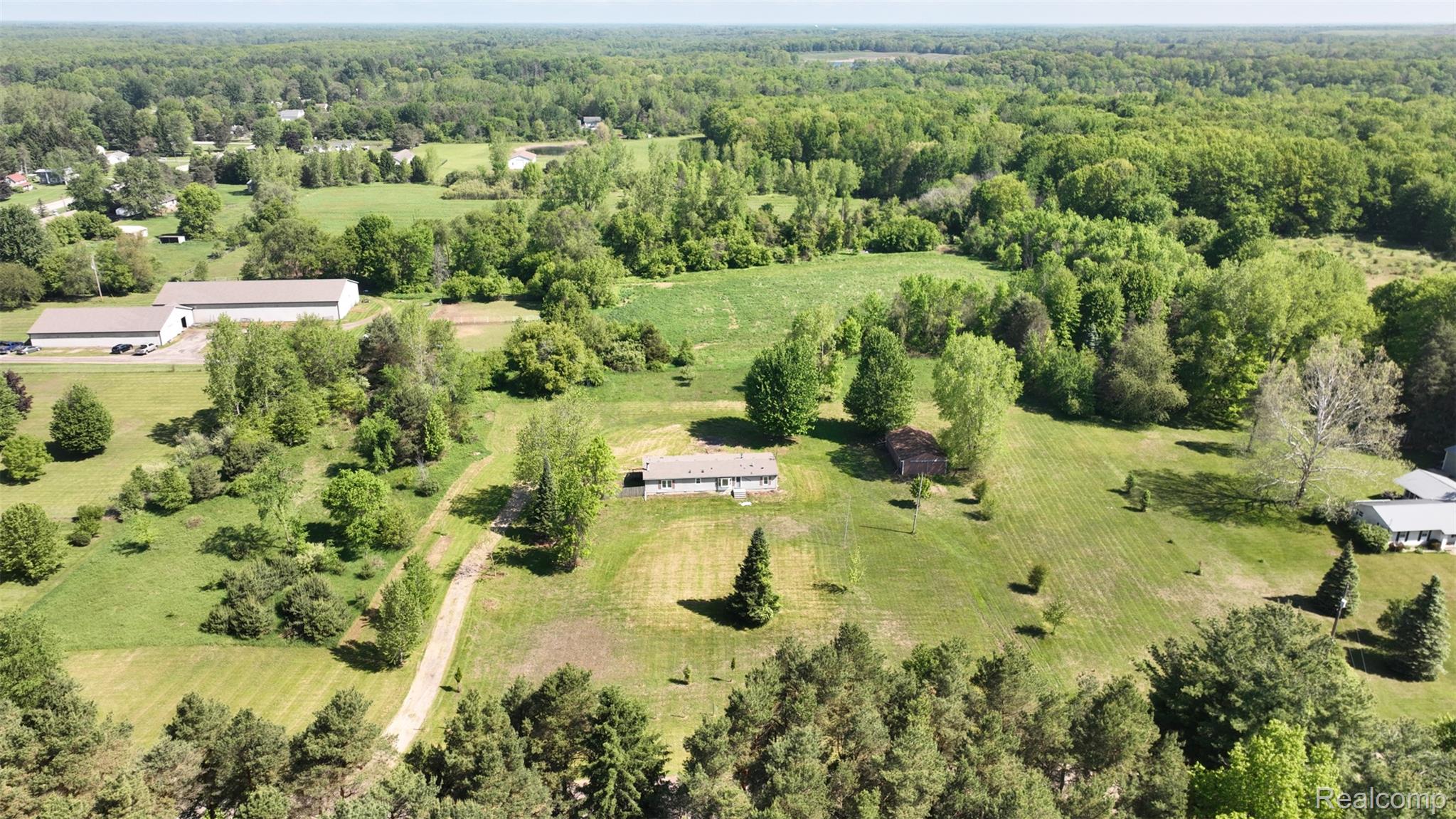 10028 McAfee Road Montrose, MI 48457 - Photo 11 of 46 10028 McAffee Rd (16).JPG