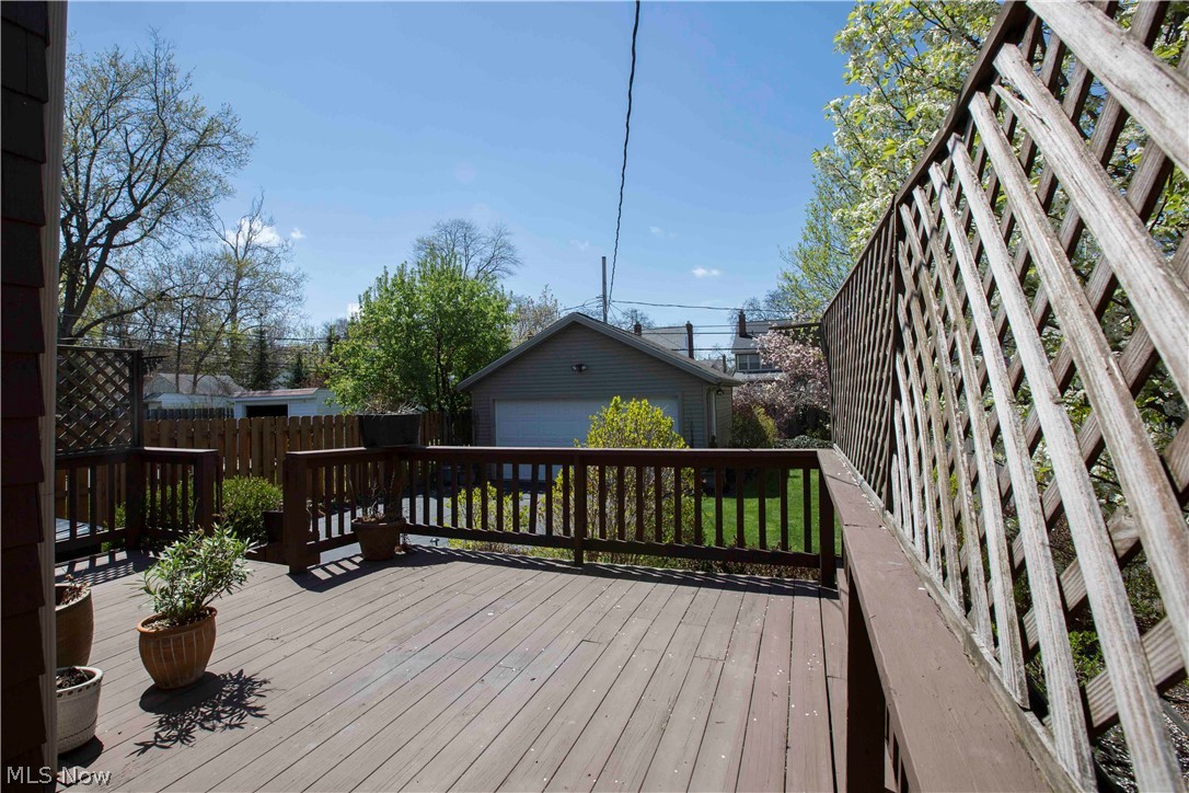 1252 Winston Road Cleveland, OH 44121 - Photo 30 of 32