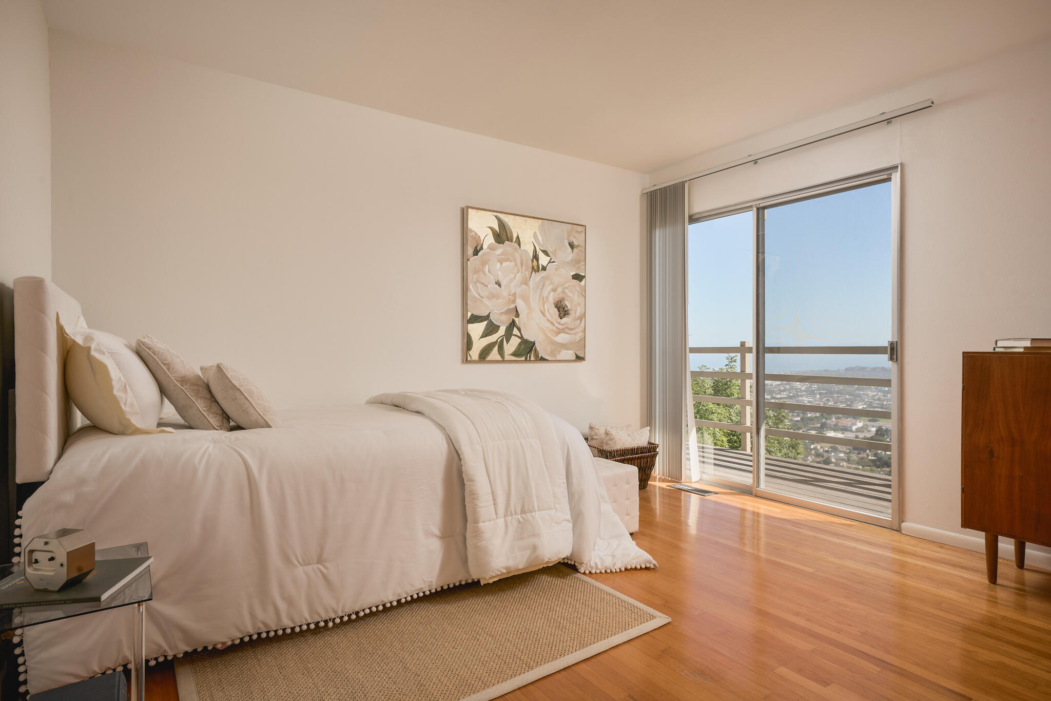 395 Loma Media Road Santa Barbara, CA 93103 - Photo 18 of 23 395 Loma Media-20