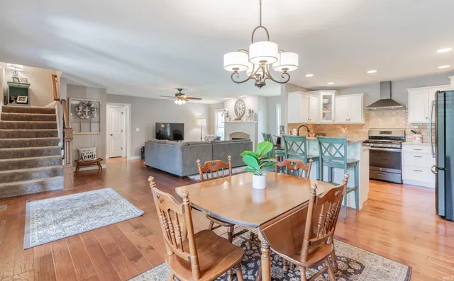 $434,999 | 10160 Quail Crossing, Haubstadt, IN 47639