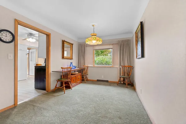 $274,900 | 2 Azalea Court, Hillsdale, MI 49242