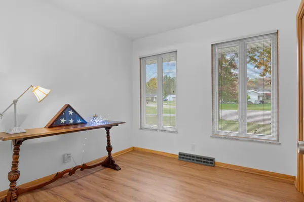 $274,900 | 2 Azalea Court, Hillsdale, MI 49242