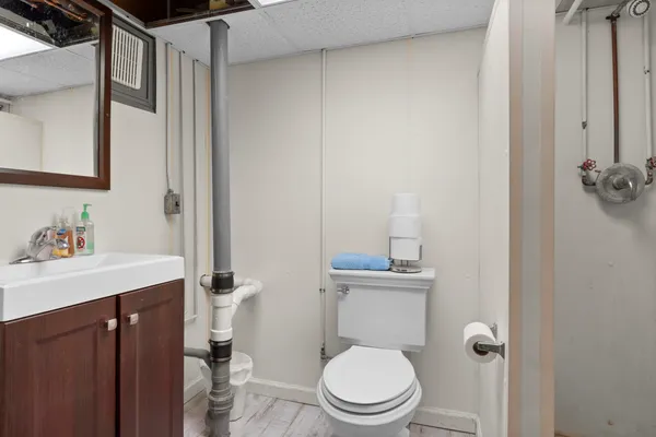 $274,900 | 2 Azalea Court, Hillsdale, MI 49242