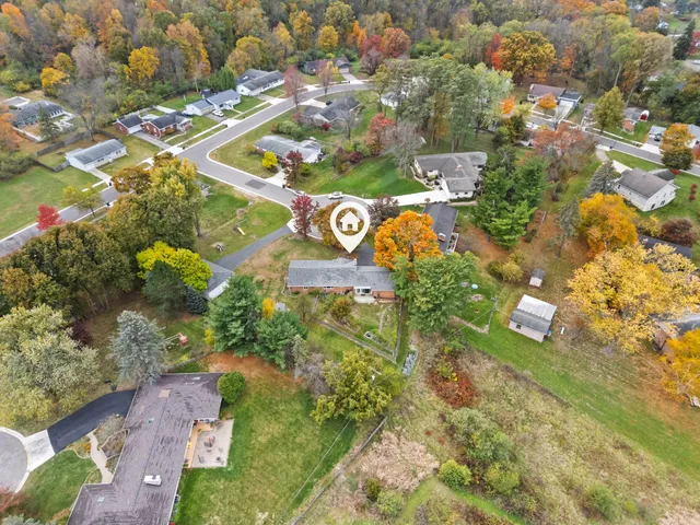 $279,900 | 2 Azalea Court, Hillsdale, MI 49242