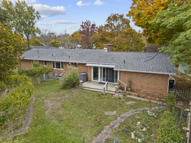 $279,900 | 2 Azalea Court, Hillsdale, MI 49242