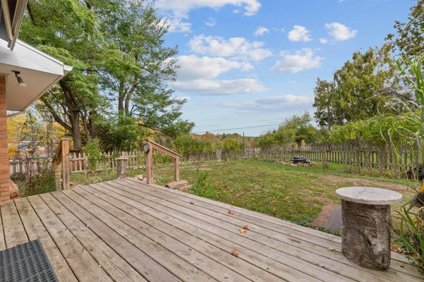 $274,900 | 2 Azalea Court, Hillsdale, MI 49242