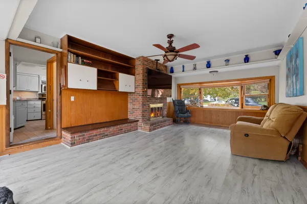 $274,900 | 2 Azalea Court, Hillsdale, MI 49242