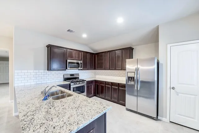 $2,050 | 29514 Patricias Way, Katy, TX 77494