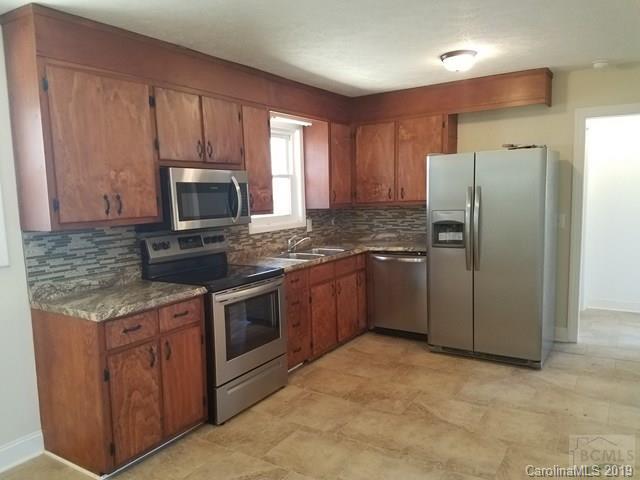 526 Causby Road Morganton, NC 28655 - Photo 4 of 12 Gallery Image 4