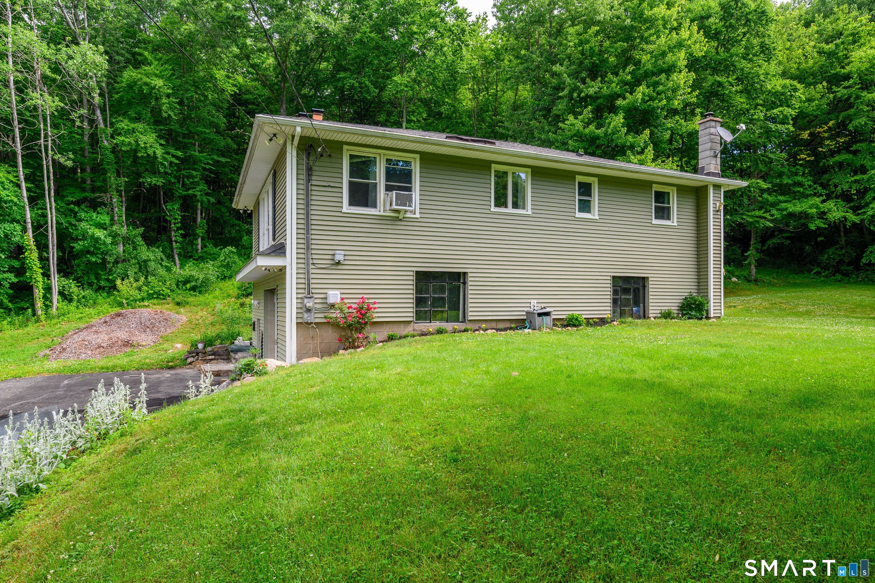 11 Hammond Road New Fairfield, CT 06812 - Photo 11 of 39