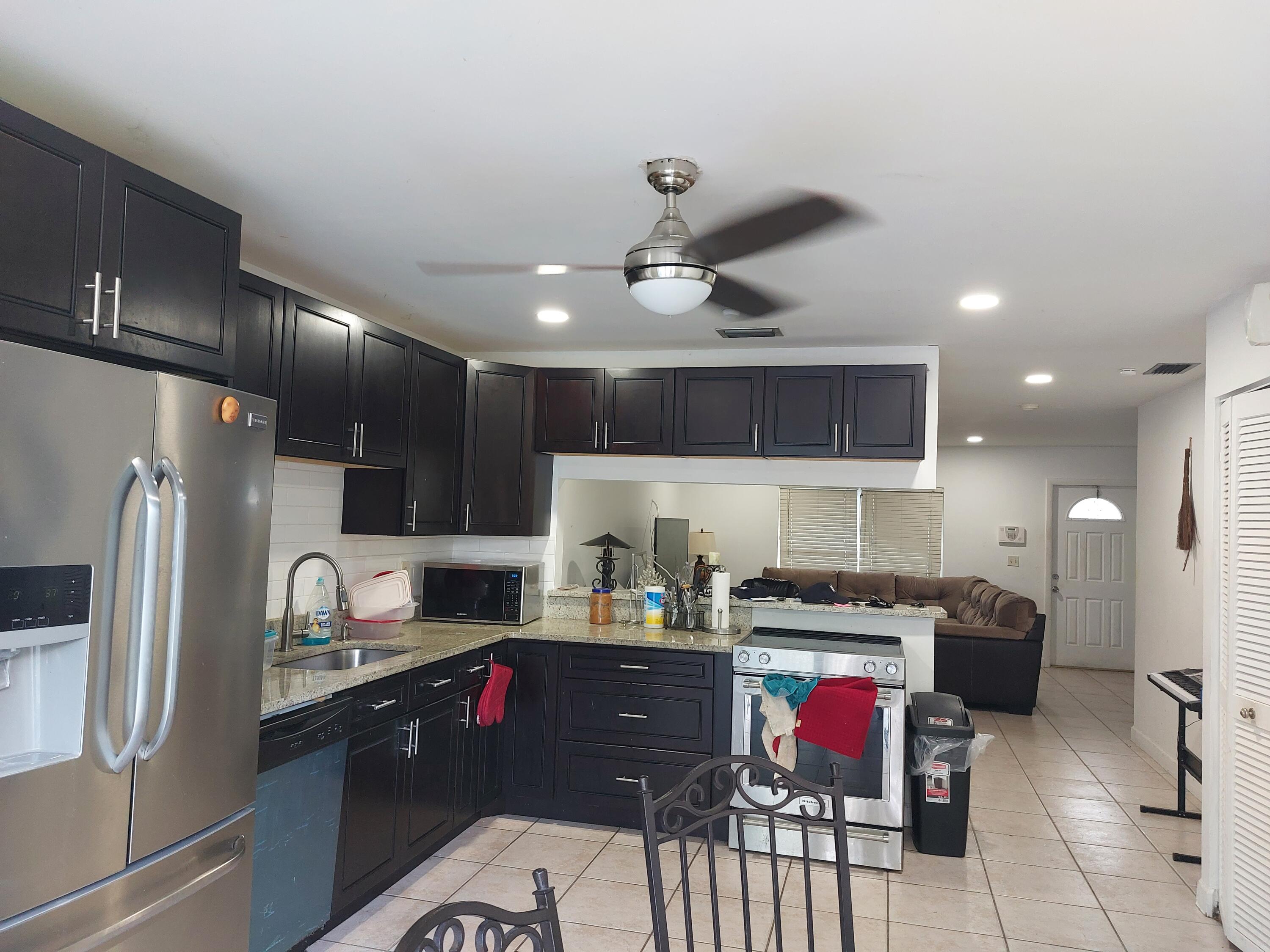 5928 Westfall Road Lake Worth, FL 33463 - Photo 4 of 14 Awesome Kitchen