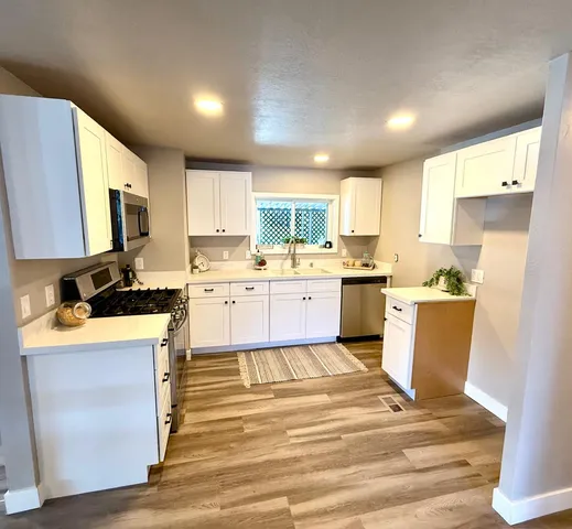 $98,500 | 142 Sage Street, Citrus Heights, CA 95621