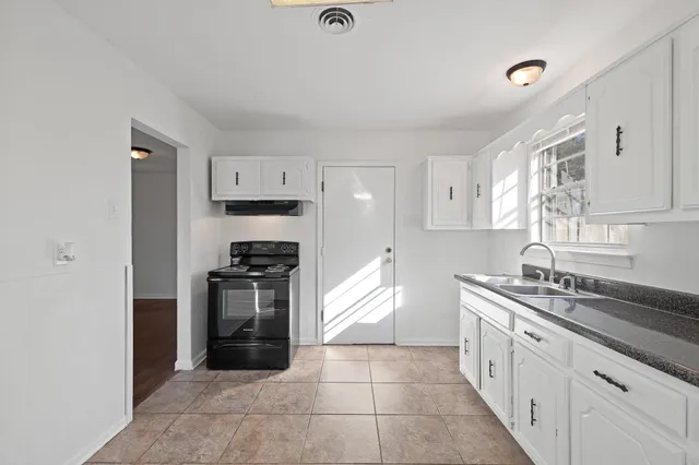 $124,900 | 3150 Castleman Street, Memphis, TN 38118