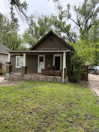$638,000 | 535 Northeast Wilson Avenue, Topeka, KS 66616