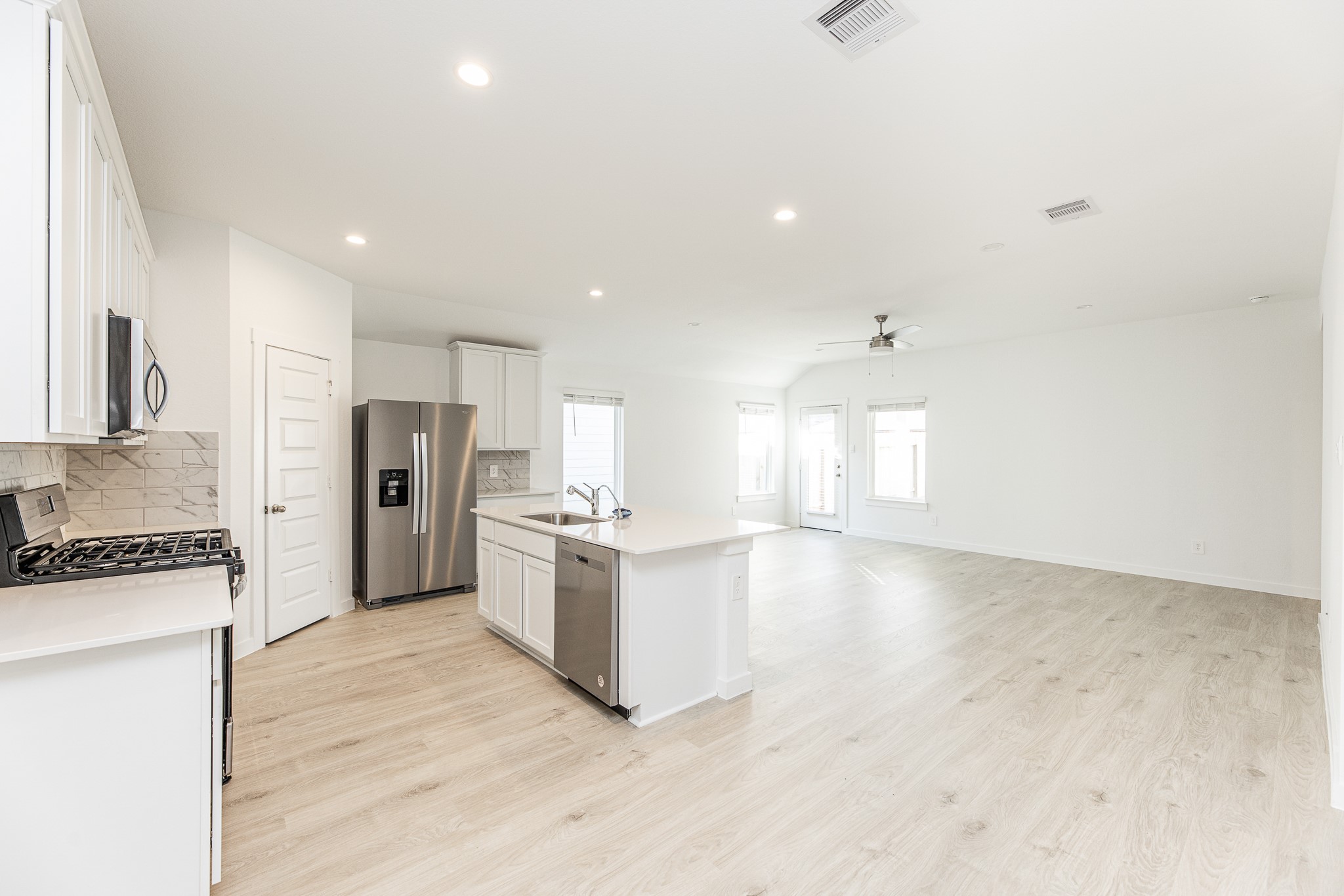 31706 Melkridge Road Fulshear, TX 77441 - Photo 8 of 29