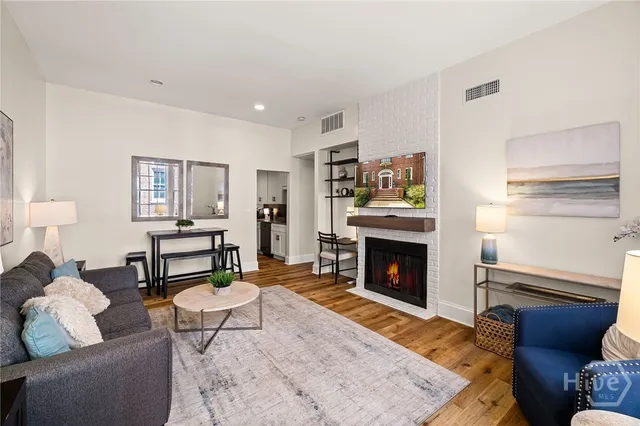 $600,000 | 105 West Oglethorpe Avenue, Unit 203, Savannah, GA 31401